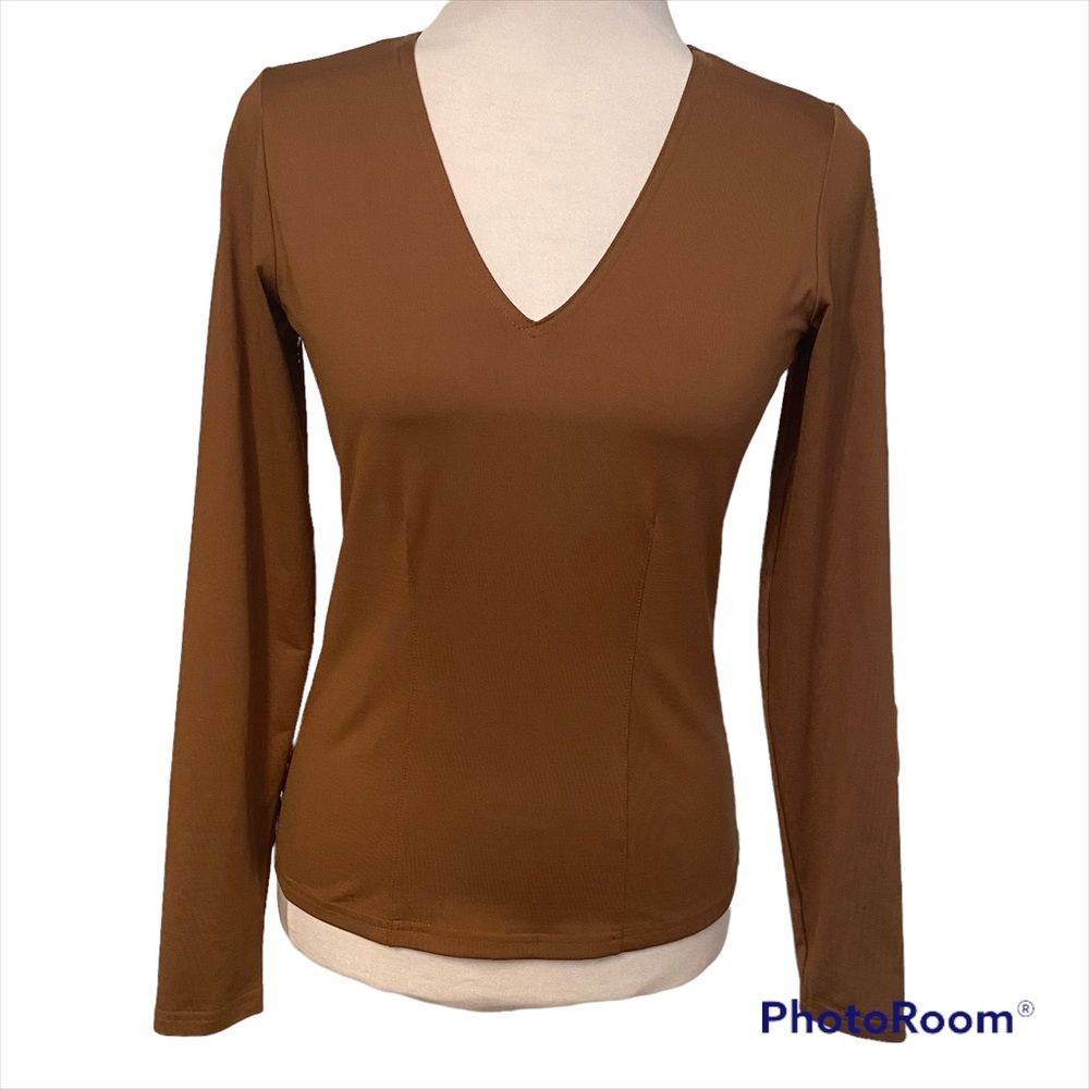 WORTH TOP TOFFEE BROWN STRETCH V-NECK LONG SLEEVE TEE SIZE S (P)